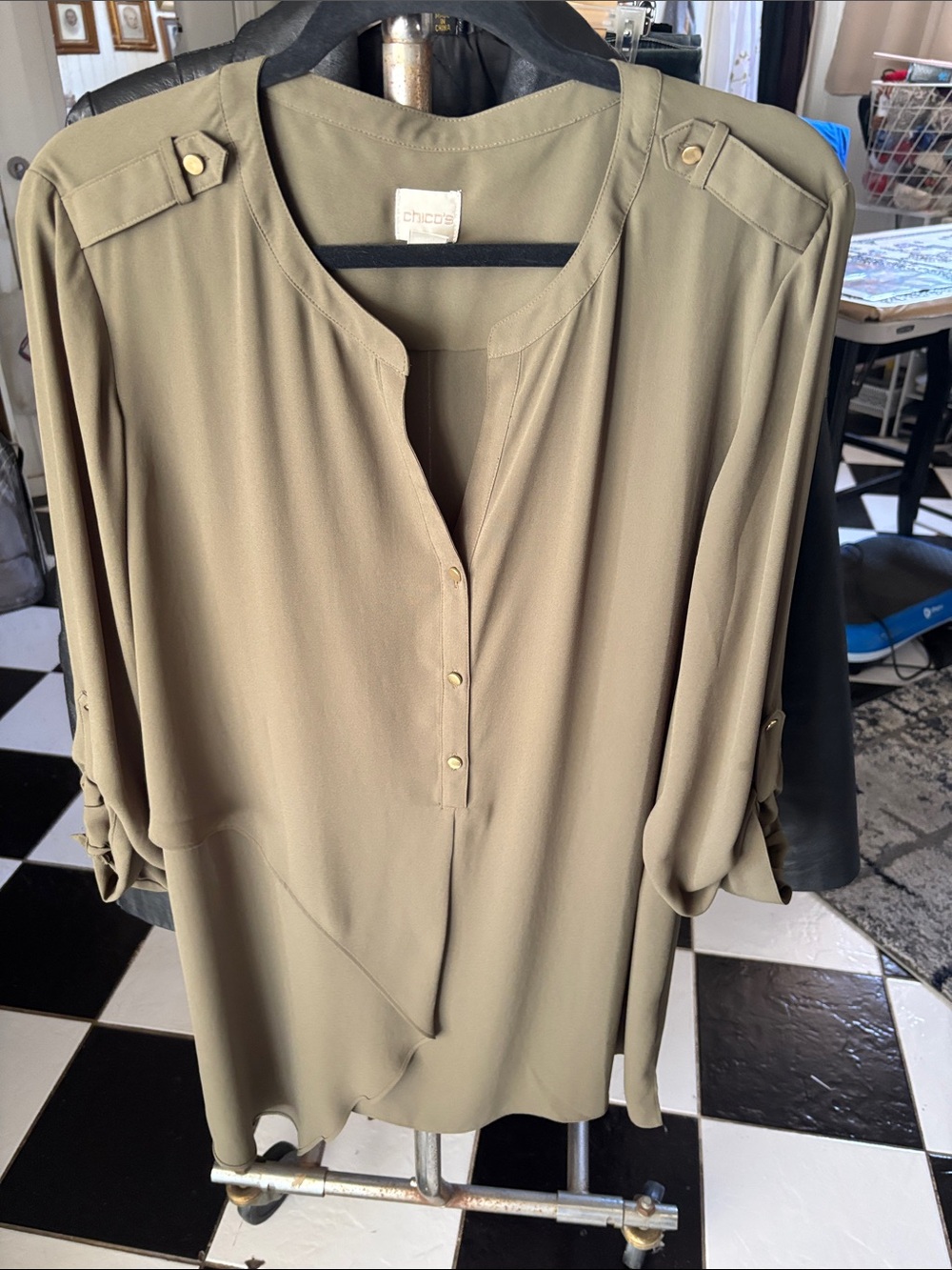 Chico’s Sz 3P Asymmetrical Hem Tunic Top Olive Green EUC